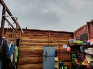 Angin Puting Beliung Hantam 8 Rumah Warga di Kubu Raya Hingga Rusak
