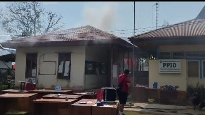 Api Nyaris Ludeskan Kantor Dishubkominfo Kayong Utara