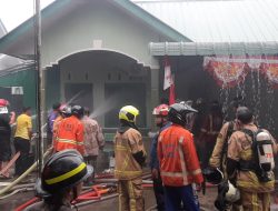 Dua Rumah Dinas Milik TNI Terbakar