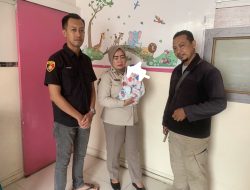 Penemuan Bayi di Teras Rumah Hebohkan Warga Punggur Kecil
