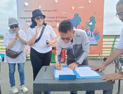 Waterfront Pontianak dapat tambahan Kursi dan Tempat Sampah
