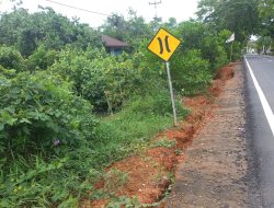 Baru saja Rampung, Berem Jalan di Sukadana Retak dan Longsor