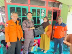 Kejari Sanggau Buka Posko Banjir Dan Serahkan Bantuan