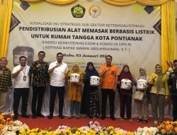 Puluhan Ribu Masyarakat Kalbar Terima Rice Cooker Gratis