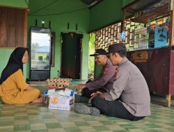 Polres Kubu Raya Berikan Santunan Kepada Keluarga Petugas KPPS Yang Meninggal Dunia