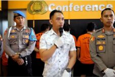 Pengedar Sabu Di Singkawang Diringkus Polisi Di Rumahnya