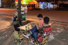 Terinspirasi Konsep Ngopi Di Vietnam, Tiga Sahabat Buka Street Side Coffee Di Pontianak