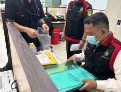 Geledah Kantor BKD Singkawang, Kejari Sita Sejumlah Dokumen