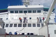 Kapal Penumpang KM Bukit Raya Tujuan Pontianak Terbakar