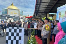 Kapolda Kalbar Lepas Keberangkatan Peserta Mudik Gratis Khatulistiwa 2024