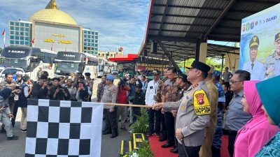 Kapolda Kalbar Lepas Keberangkatan Peserta Mudik Gratis Khatulistiwa 2024