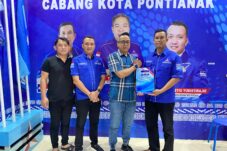 Syaiful Kembalikan Berkas Pendaftaran Cawawako Pontianak Ke Demokrat