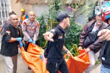 Warga digegerkan Penemuan Mayat Pria di Dalam Gardu PLN