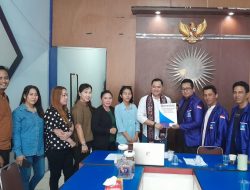 Kristian Kembalikan Berkas Pendaftaran Balon Wawako ke PAN Pontianak
