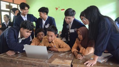 HMSI FMIPA UNTAN Pontianak Gelar Pengabdian Masyarakat di Sungai Kakap