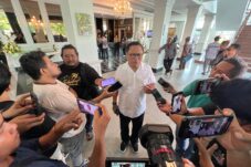 Oso: Pilih Gubernur Yang Mau Bangun Semua Wilayah Kalimantan Barat