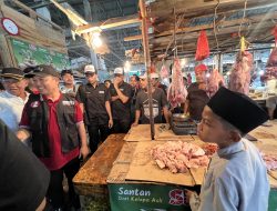 Norsan Blusukan ke Pasar Masuka Sintang, Penataan Infrastruktur Jadi Prioritas