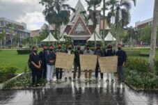 Dugaan Pemalsuan Nilai, Mahasiswa Untan Gelar Aksi Depan Gedung Rektorat