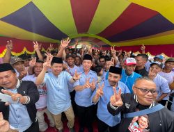 Ribuan Warga Sambut Kedatangan Ria Norsan di Sengawang