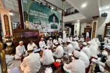 Mengenang Kepergian Sang Ayah, Muda Gelar Haul di Kediaman