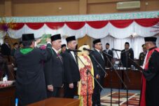 Pesan Penting Harisson Kepada Anggota DPRD Kota Pontianak yang Baru di Lantik