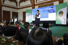 Mensos Gus Ipul Pastikan Hak Rakyat Aman: Bansos dan Honor Pendamping Sosial Terjamin