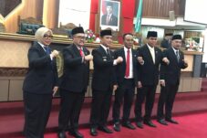 Pidato Perdana di Parlemen, Ria Norsan Sebut Program Daerah Selaras dengan Pemerintah Pusat