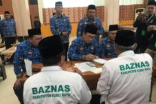 Pemkab Kubu Raya Bayar Zakat Ke BAZNAS, Contohkan Keteladanan