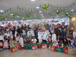 Kado Lebaran Anak Yatim dan Dhuafa Bersama TP PKK Pontianak
