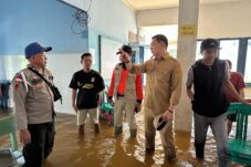 Bupati Sis Pinta Kepala Desa Data Korban Banjir