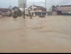 Curah Hujan Tinggi, Banjir Rendam Kota Putussibau