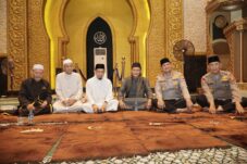 Kapolda Kalbar Kunjungi Tokoh Ulama Kalbar dan Imam Besar Masjid Raya Mujahidin Pontianak