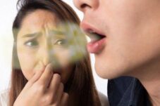 Tipas Mengatasi Bau Mulut saat Puasa