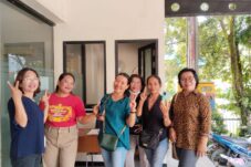 Tawa dan Haru Karyawan Rumah Sakit Pro medika Nantikan Surat PHK