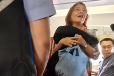 Candaan Bom, Wanita Diturunkan dari Pesawat