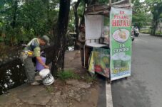 16 Lapak PKL di Jalan Ampera Ditertibkan Satpol PP Pontianak