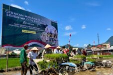 Gubernur Kalbar Dorong Kemandirian Pangan Lewat Tanam Padi Serentak di 14 Provinsi