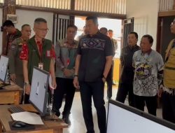 Bupati Sis Buka Ruangan Seleksi P3K di SMKN 2 Putussibau