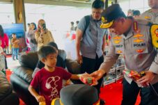 Tinjau Rest Area KM 456, Kapolri Instruksikan Jajaran Maksimal Beri Pelayanan dan Atur Lalin Arus Balik