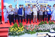 Kapolri Jelaskan Alasan Berlakukan One Way Nasional di Puncak Arus Balik Lebaran