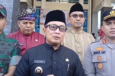 Sujiwo Siap Anggarkan Renovasi Bangunan Sekolah yang Rusak