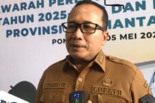 Bupati Sujiwo Upayakan Peningkatan Status Jalan Mantap