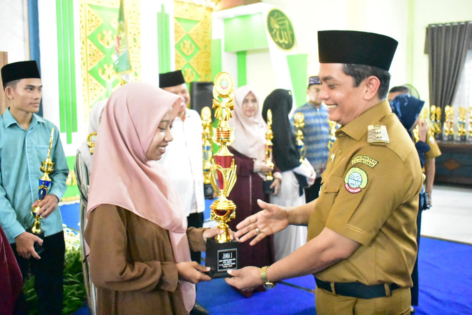 Penutupan MTQ ke-33 Kecamatan Pontianak Tenggara