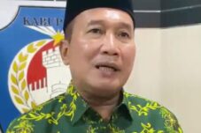 Bupati Sujiwo Lepas 320 Jamaah Haji Untuk Menunaikan Ibadah di Tanah Suci