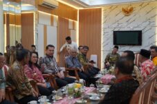 Bupati Kapuas Hulu Menghadiri Rakor Percepatan Pembentukan Koperasi Merah Putih