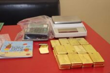 Polresta Pontianak Timbang 47 Keping Emas Hasil Sitaan