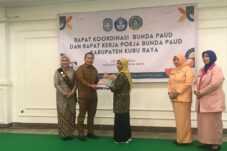 Bupati Sujiwo Berikan Atensi Khusus Bagi PAUD dan TK di Kabupaten Kubu Raya