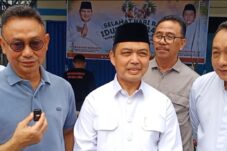 Ria Norsan Laksanakan Pemotongan Hewan Qurban Sebanyak 14 Ekor untuk Masyarakat