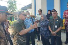 Bupati Sujiwo Akan Tindak Tegas Pegawai yang Tidak Disiplin