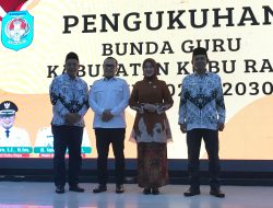 Hadiri Pelantikan PGRI dan Pengukuhan Bunda Guru, Bupati Sujiwo Yakin Mampu Ciptakan Generasi yang Baik